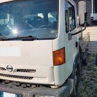 NISSAN ATLEON CON GRU E RIBALTABILE PAT. B