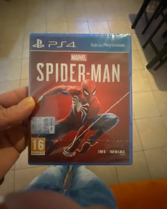 Gioco nuovo sigillato spider man ps4