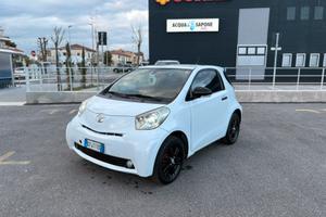 Toyota IQ  1.0 cambio automatico neopatentati
