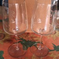 Coppia Bicchieri da Vino in Vetro .
