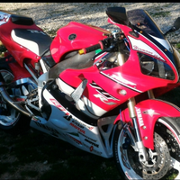Yamaha R1 1998