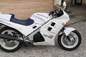 Honda VFR 750 F