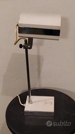 Lampada vintage in metallo 