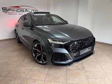 Audi Q8 RS TFSI V8 quattro tiptronic