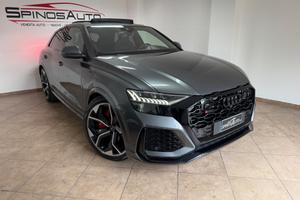 Audi Q8 RS TFSI V8 quattro tiptronic