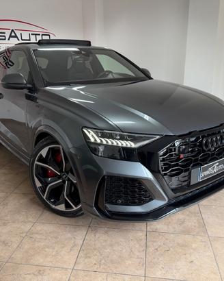 Audi Q8 RS TFSI V8 quattro tiptronic