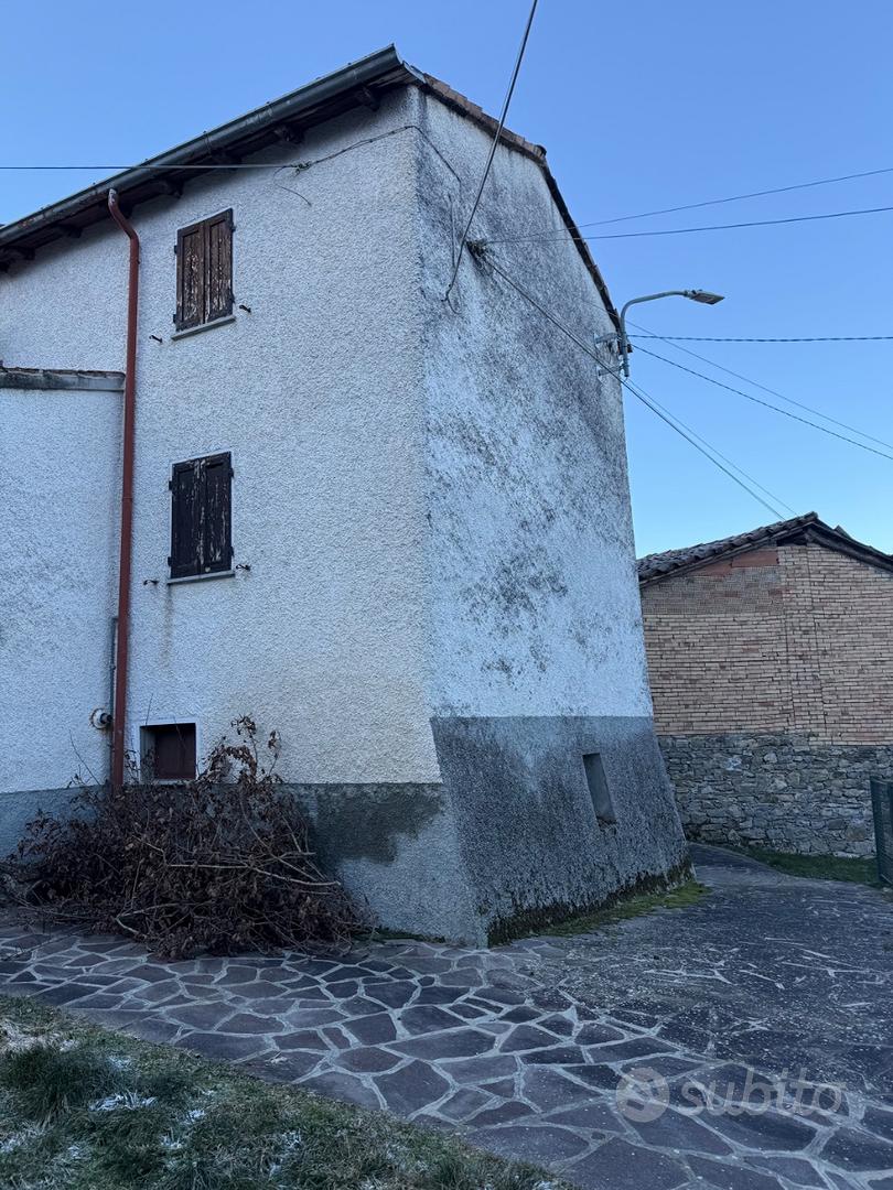 Casa/rustico/terreni - Vista 2