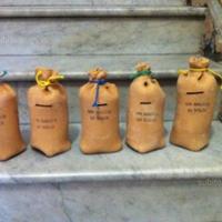 Salvadanaio in terracotta