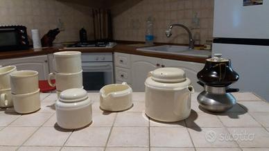 Tazze e servizi da tè