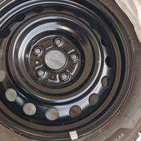 Gomme  invernali con  cerchi 