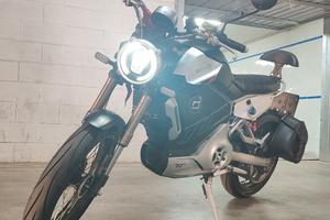 MOTO SUPER SOCO TC MAX (raggi)