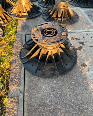 Supporti regolabili pavimento esterno  galleggiant