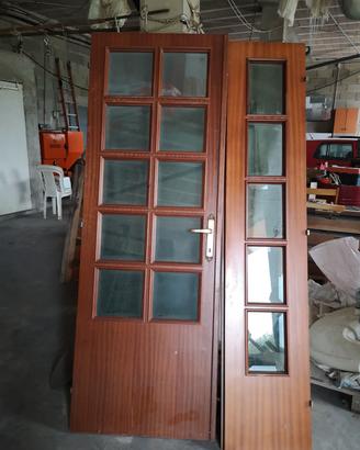 Set porte in legno massello. 