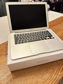 Macbook Air 13 pollici model A1466