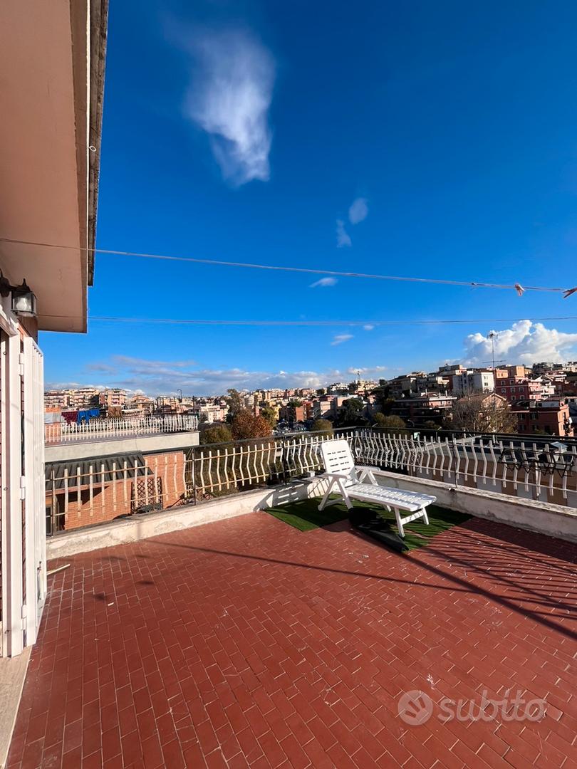 Stanza libera da subito - Camere/Posti letto In affitto a Roma