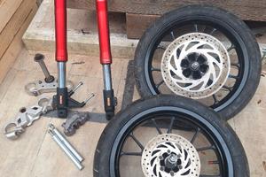 avantreno aprilia derbi