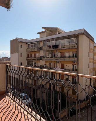 VIALE REGINA ELENA - 4 locali con posto auto