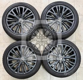 Cerchi 18 pneumatici 4 Stagioni Toyota Yaris Cross