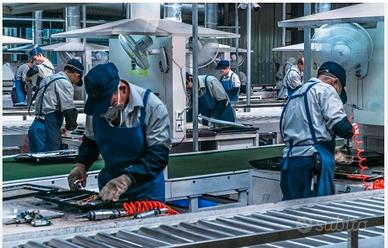 Operaia metalmeccanica cat protetta MOLEX