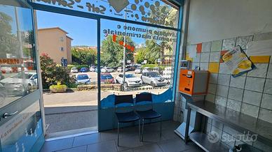 Attività / Licenza di 60 m² con 1 locale a Trieste