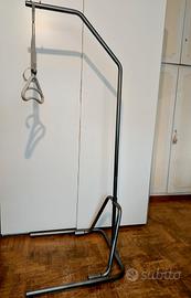 Alzamalato a piantana da terra acciaio verniciato