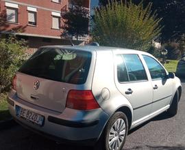 VOLKSWAGEN Golf 4ª serie - 1999