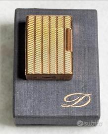 Accendino S.T. Dupont placcato con documenti