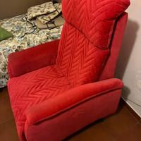 Poltrona rossa motorizzata