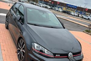 VW GOLF 7 GTI PERFORMANCE