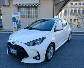 Toyota Yaris 1.5 Hybrid 5p Active AUTOMATICA