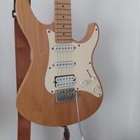 Yamaha Pacifica 112M Natural