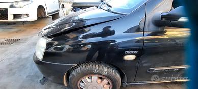 TATA INDIGO STATION WAGON 2009 - PARAFANGO SINISTR