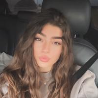 Addetta alle pulizie/Babysitter