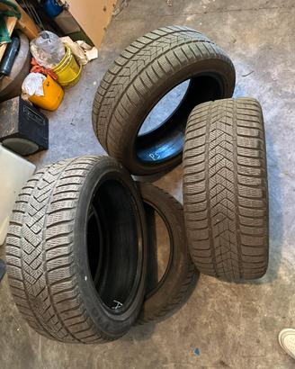 4 gomme invernali 225/45 R17