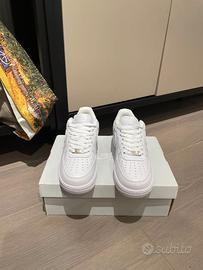 Nike Air Force 1 Low '07 bianche