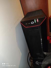 PC da gaming tenuto con molta cura 