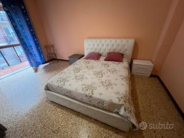 Letto matrimoniale con contenitore