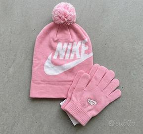 Cappello e guanti nike