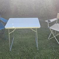 set sedie e tavolo da campeggio