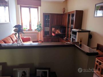 Prestigioso appartamento con giardino e depandance