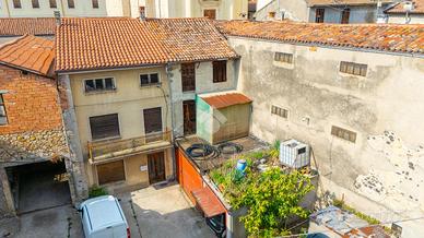 3 LOCALI A MONTECCHIA DI CROSARA