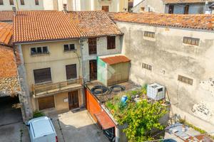 3 LOCALI A MONTECCHIA DI CROSARA
