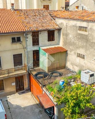 3 LOCALI A MONTECCHIA DI CROSARA