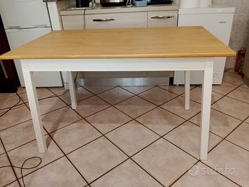 Tavolo da cucina 