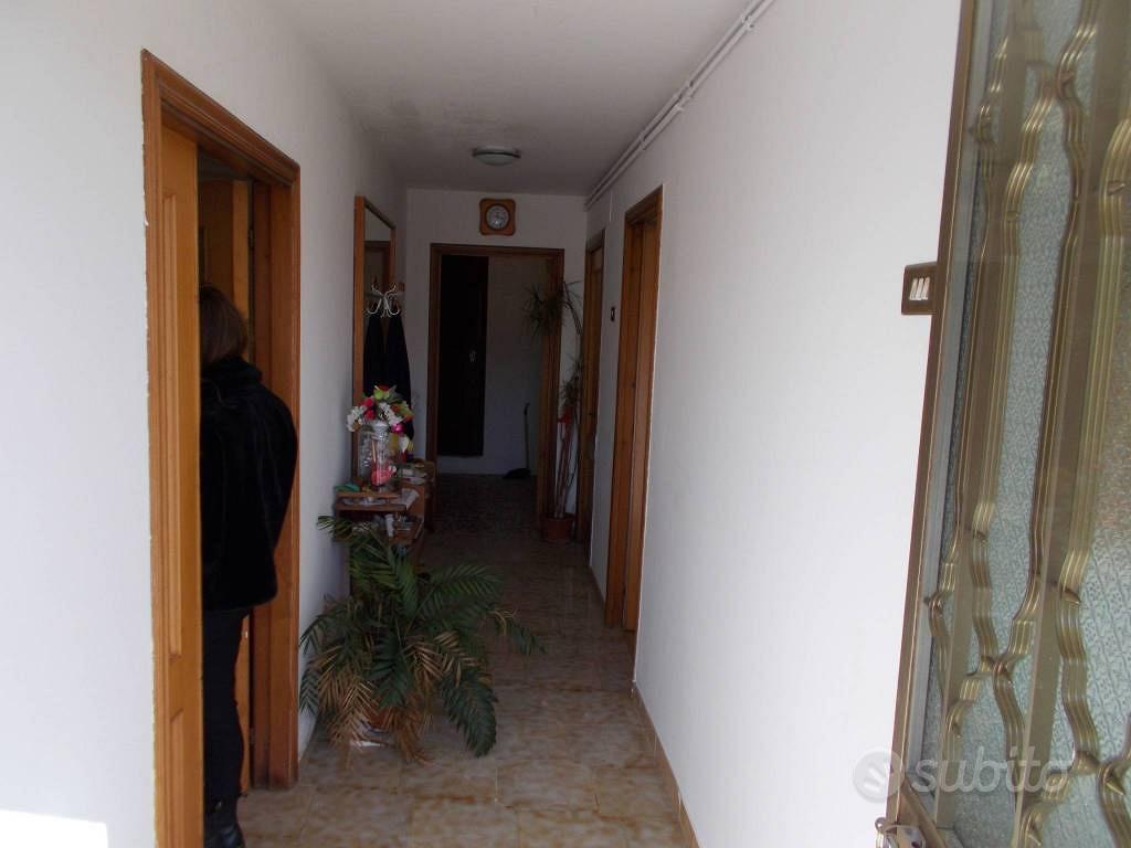 Rustico / Casale di 194 m² con 3 locali a Lanciano - Vista 4