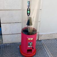 Giraprendi distributore di palline gadgets usato