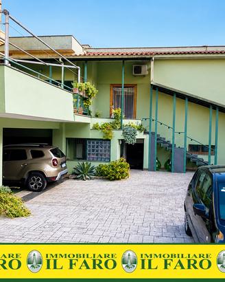 Villa indipendente con giardino, giugliano