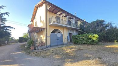 CASA SEMINDIPENDENTE A POMEZIA