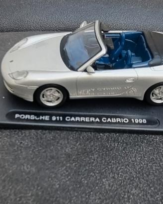 Modellini auto Porsche Carrera Cabrio 1998 IXO 
