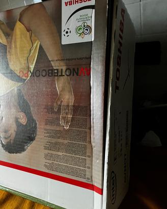 Computer Qosmio Toshiba G30-178 NUOVO MAI APERTO